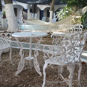 Azul By Encanto Hotel